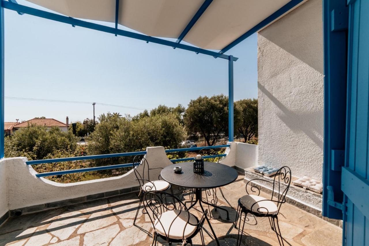 Cyclades Luxury Studios Nea Poteidaia Exterior photo