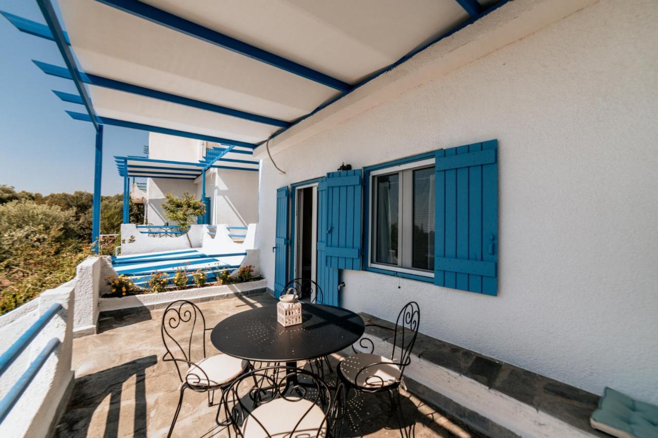 Cyclades Luxury Studios Nea Poteidaia Exterior photo