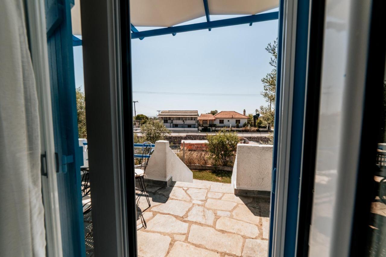Cyclades Luxury Studios Nea Poteidaia Exterior photo