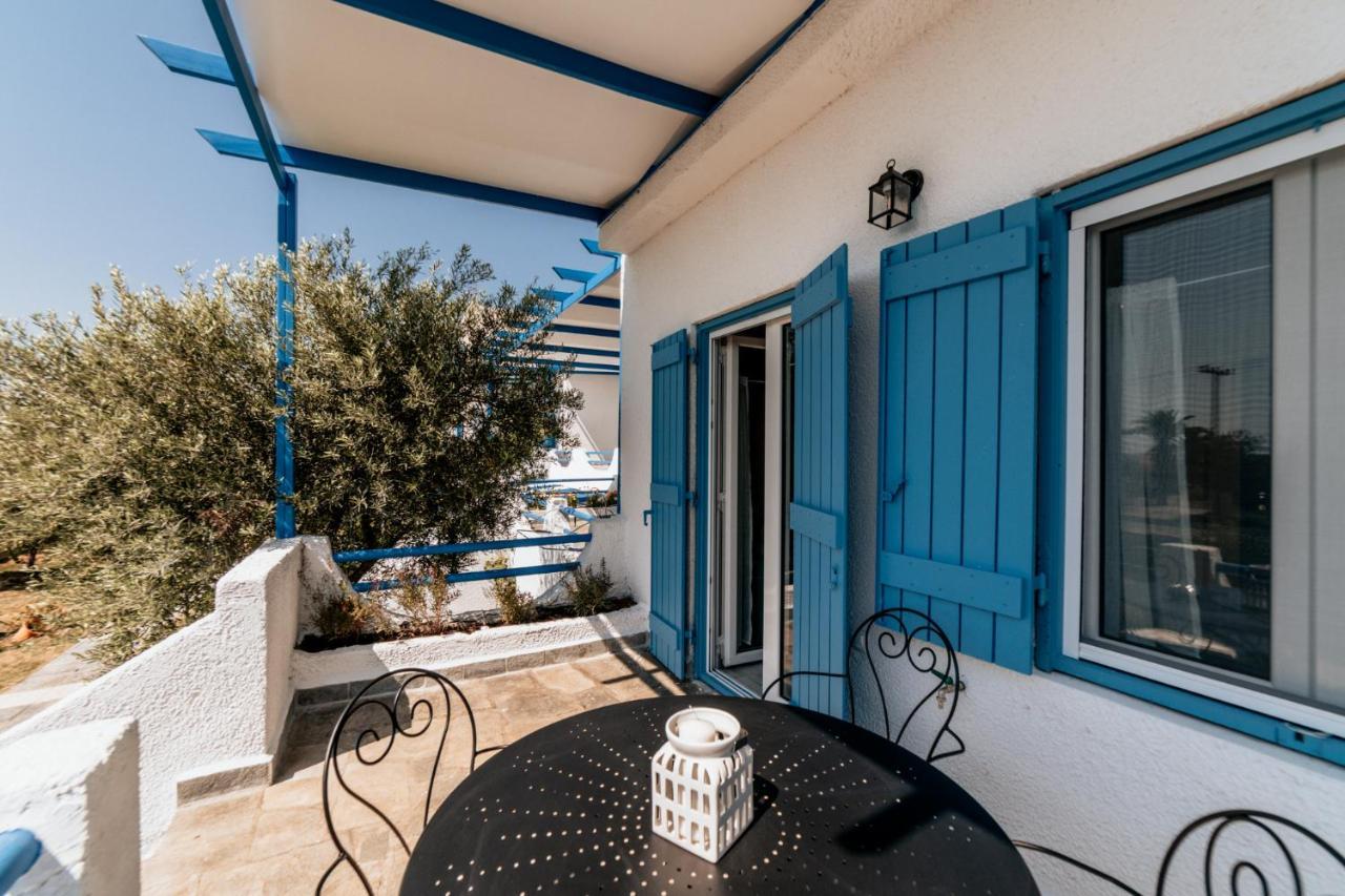 Cyclades Luxury Studios Nea Poteidaia Exterior photo