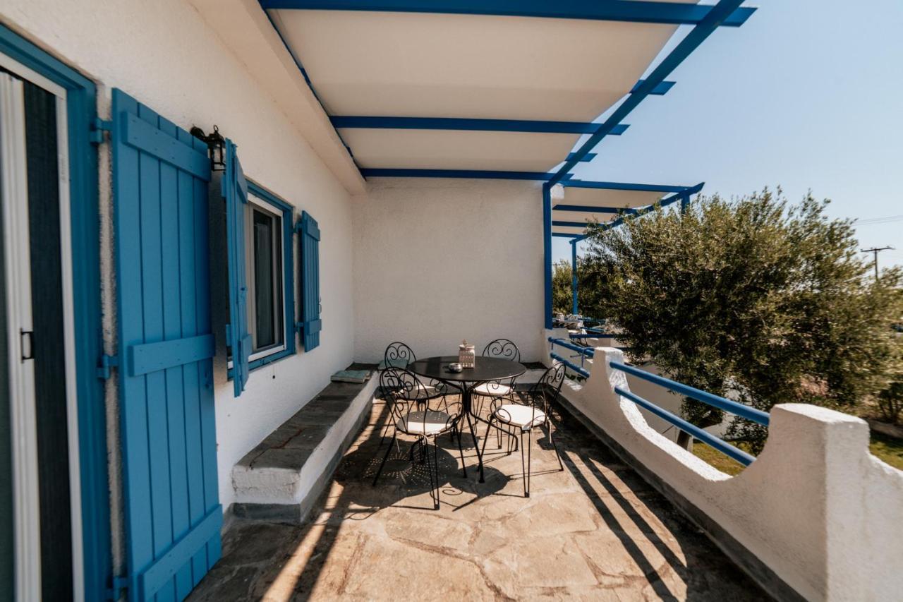 Cyclades Luxury Studios Nea Poteidaia Exterior photo