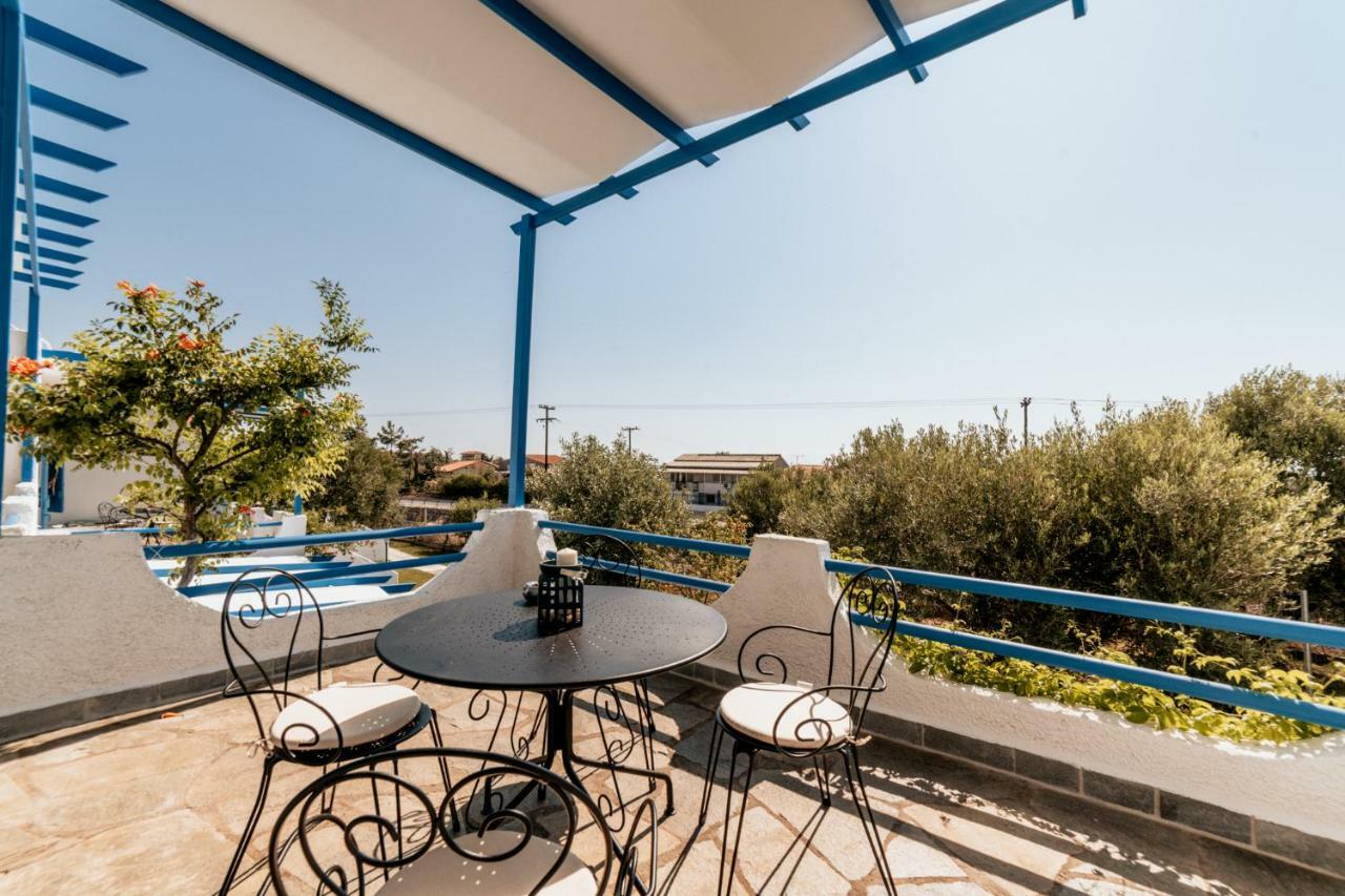 Cyclades Luxury Studios Nea Poteidaia Exterior photo