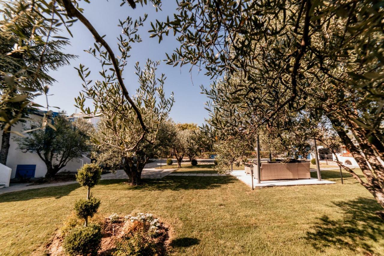 Cyclades Luxury Studios Nea Poteidaia Exterior photo