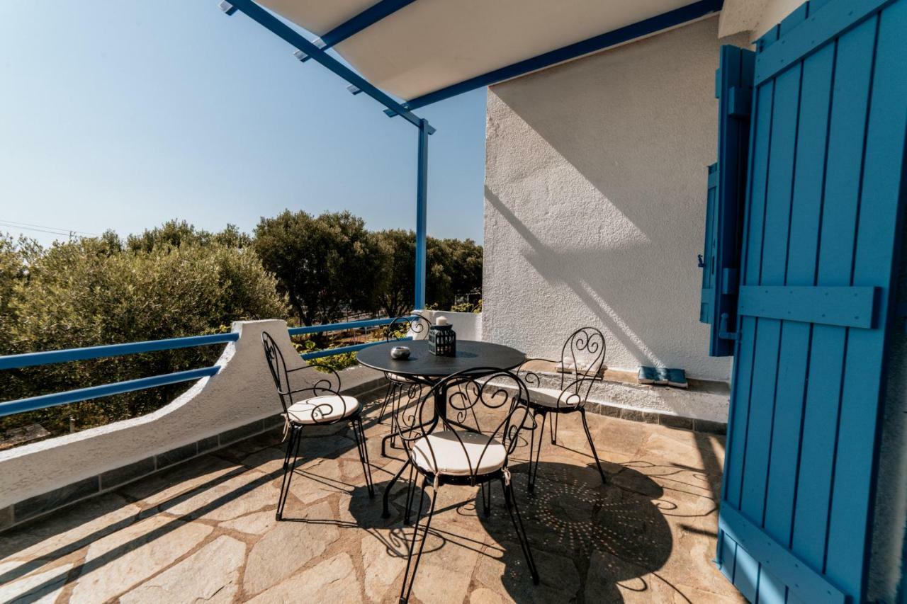 Cyclades Luxury Studios Nea Poteidaia Exterior photo