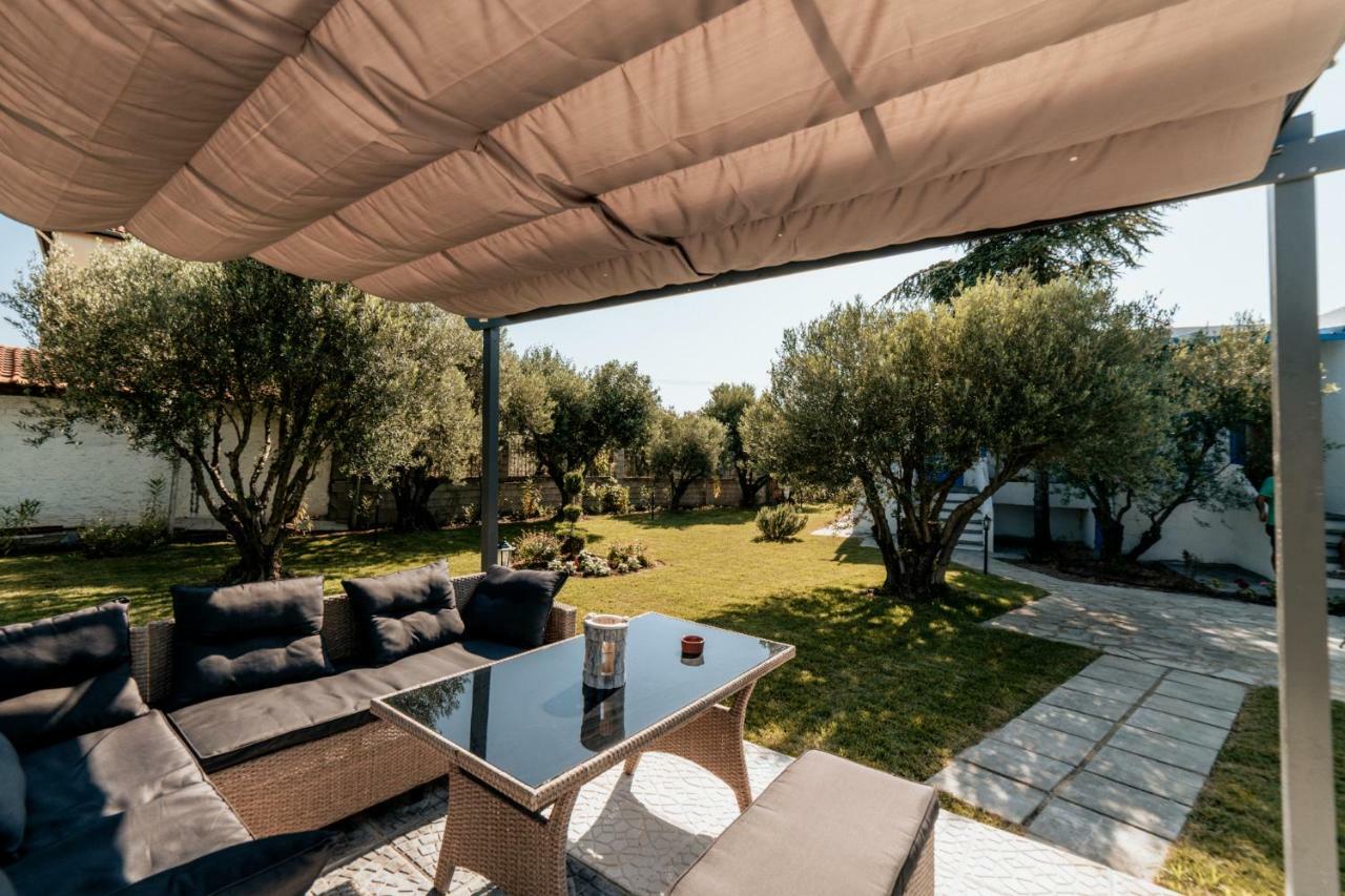 Cyclades Luxury Studios Nea Poteidaia Exterior photo