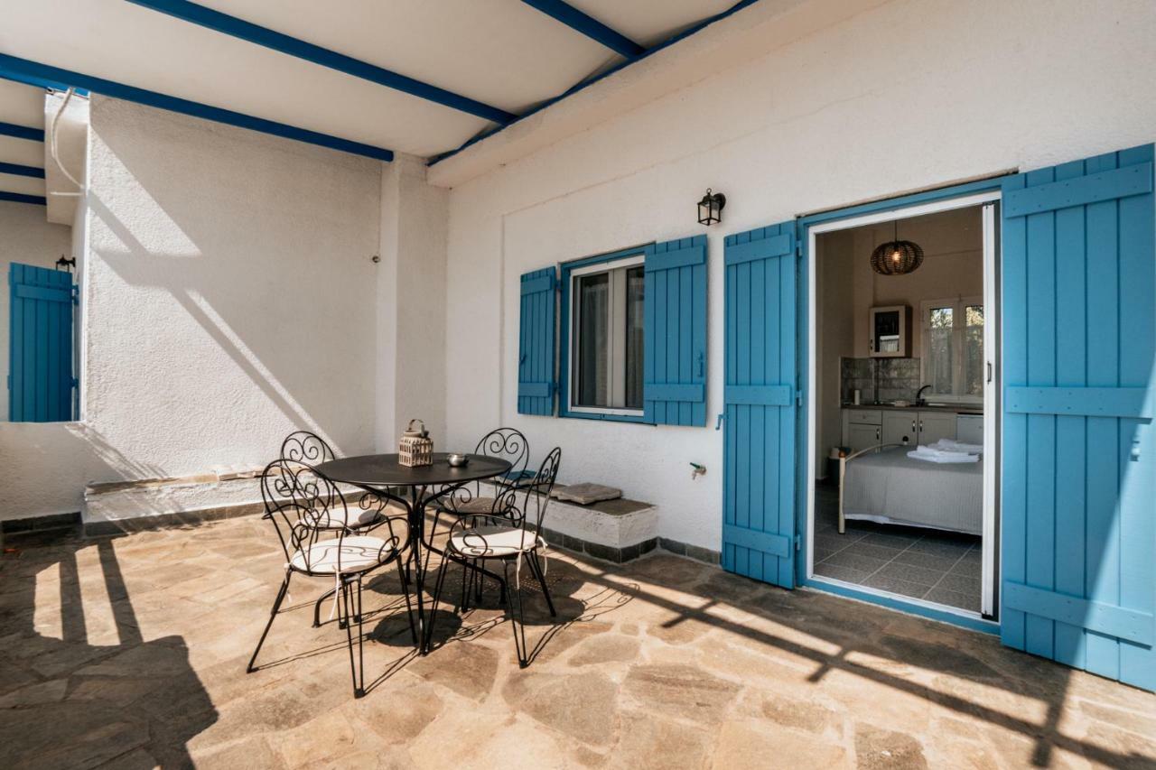 Cyclades Luxury Studios Nea Poteidaia Exterior photo