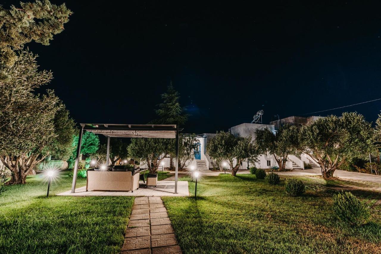 Cyclades Luxury Studios Nea Poteidaia Exterior photo